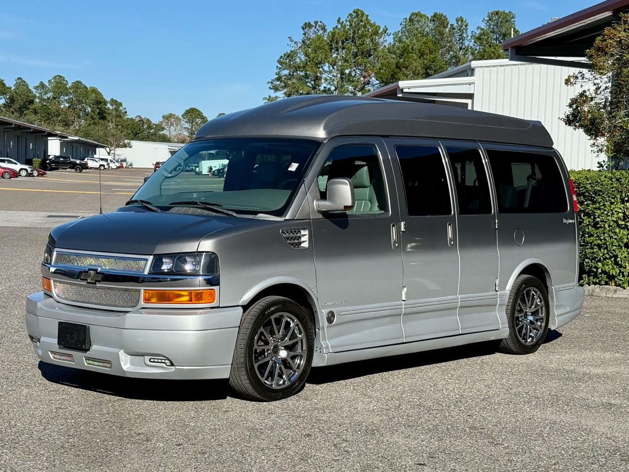 Chevrolet Express G1500 EXPLORER LIMITED SE CONVERSION